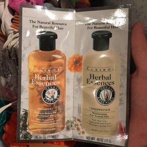 Shampooo and conditioner